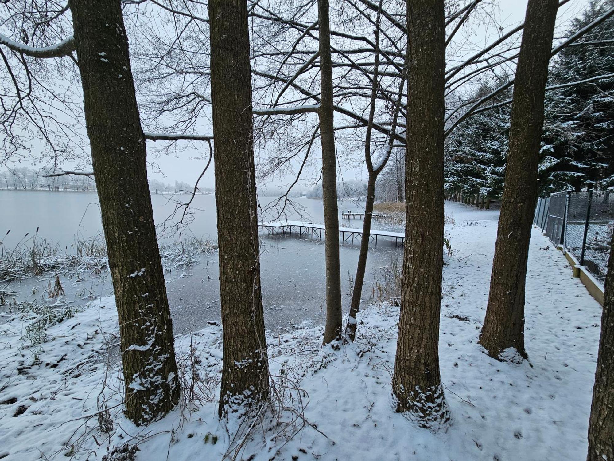 Lepaki Lake Moldzie المظهر الخارجي الصورة